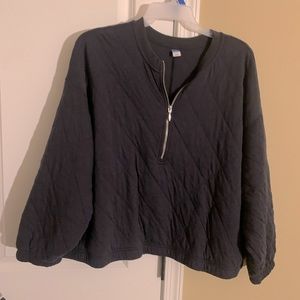 Quilted navy 4X sweatshirt.but fits more like a 1-2X
